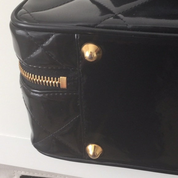 CHANEL Vintage Quilted Patent Leather Large Lunch Box Bag !Rare! - Picture 13 of 17